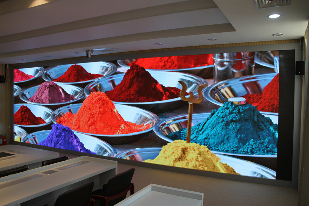 p2.5 indoor led display screen